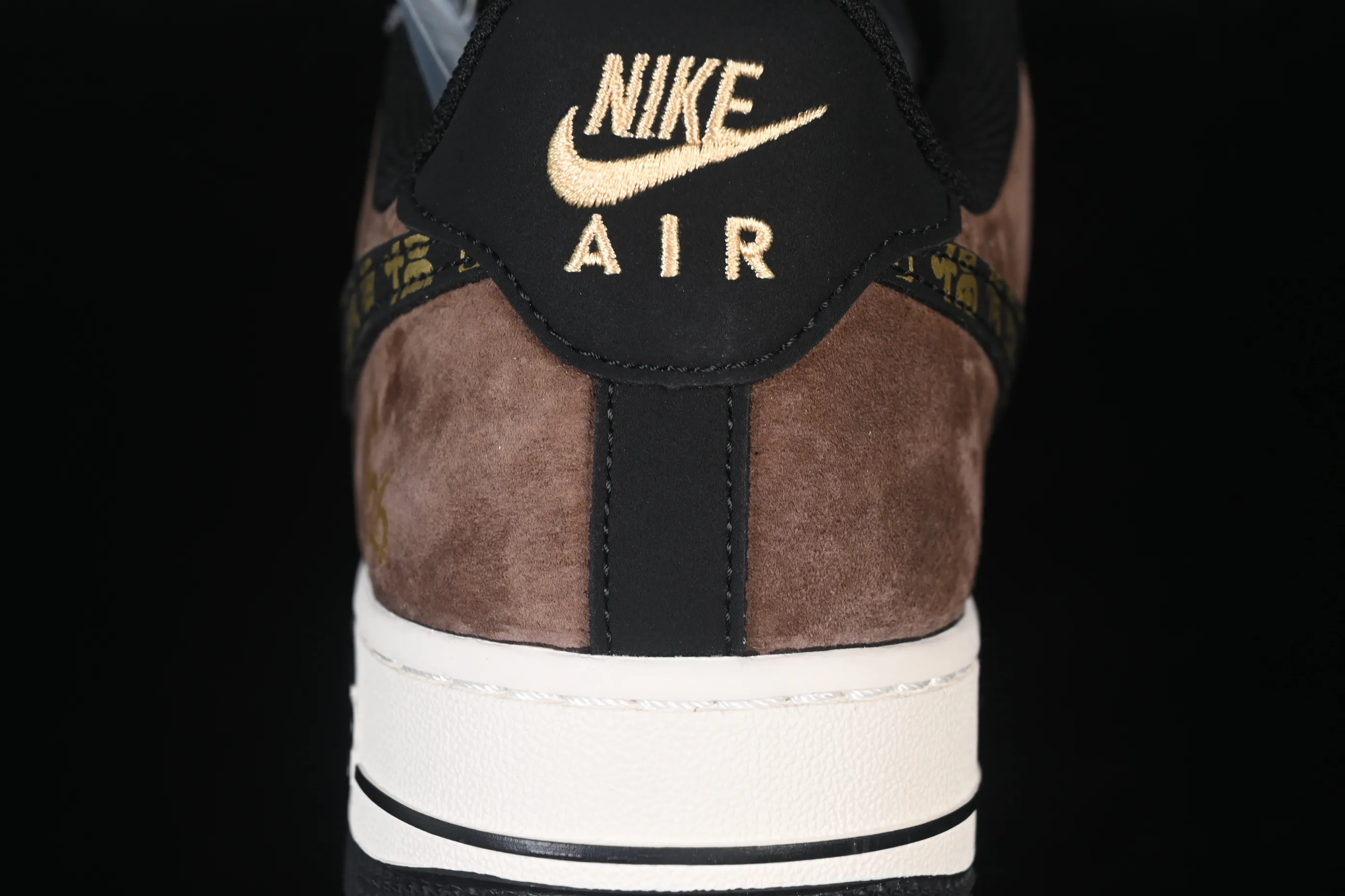 All Categories Nk Air Force 1 Air Force Series Nk Air Force 1 Low Air Force Low Nike Air Force 1'07 Low Year of the Horse Limited Black Brown Suede Air Force One Low Casual Shoes XD0028-010